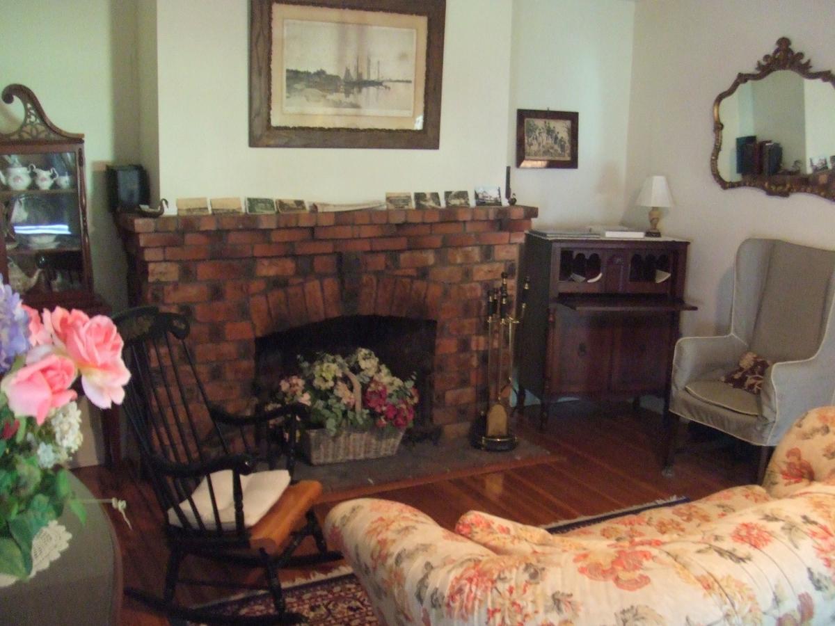 House On Chase Creek Bed & Breakfast Shelter Island Heights Eksteriør bilde