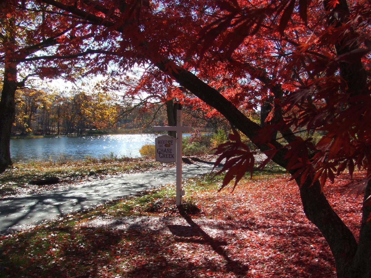 House On Chase Creek Bed & Breakfast Shelter Island Heights Eksteriør bilde
