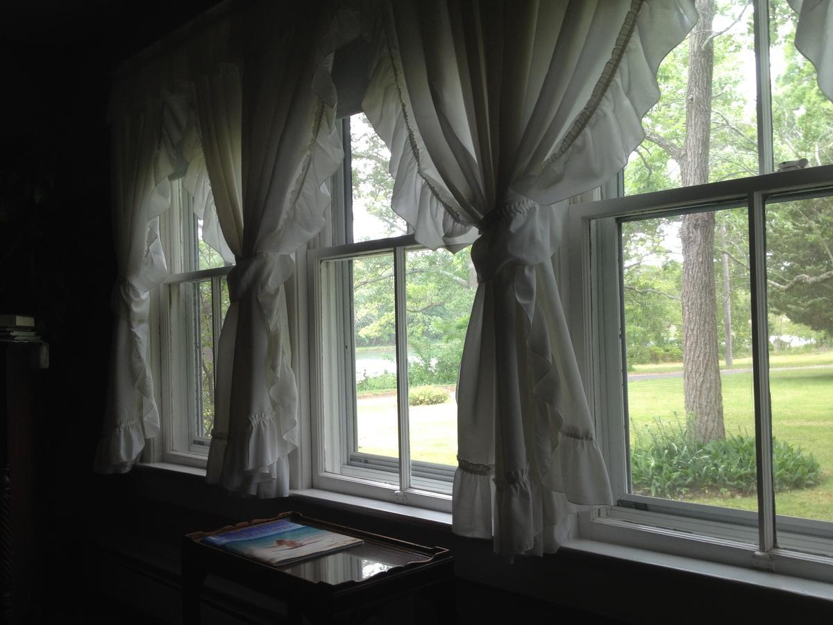 House On Chase Creek Bed & Breakfast Shelter Island Heights Eksteriør bilde