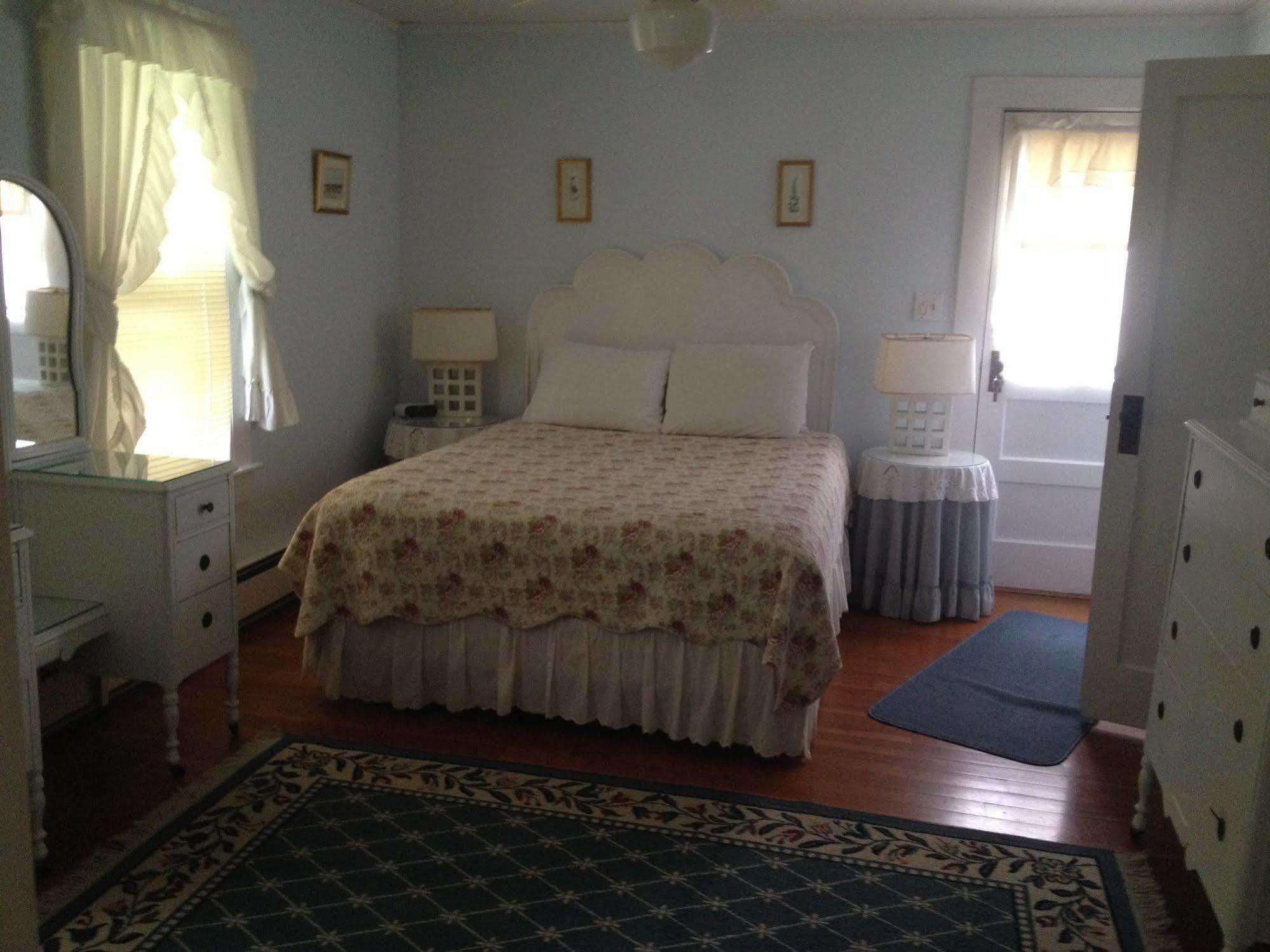 House On Chase Creek Bed & Breakfast Shelter Island Heights Eksteriør bilde