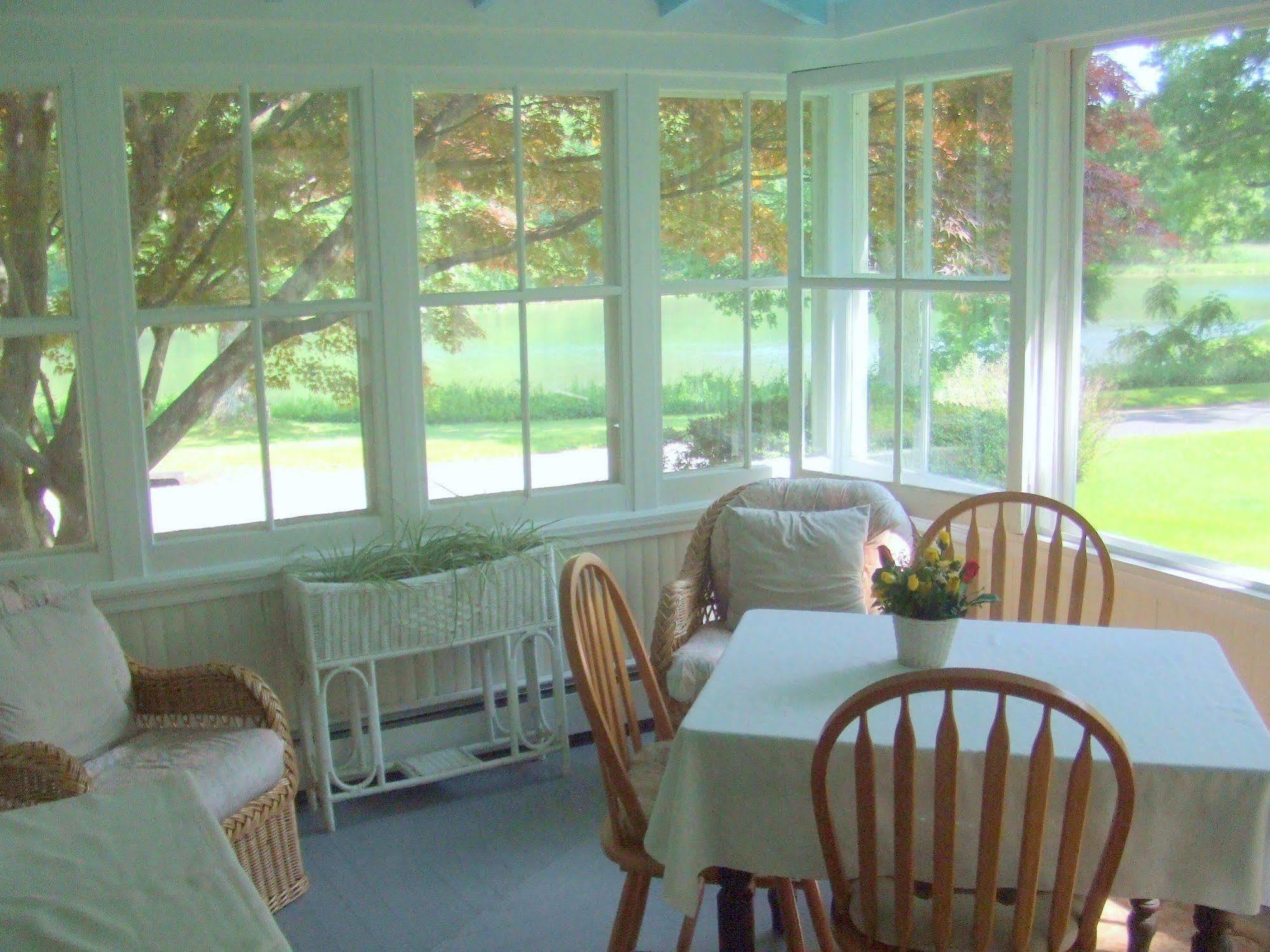 House On Chase Creek Bed & Breakfast Shelter Island Heights Eksteriør bilde
