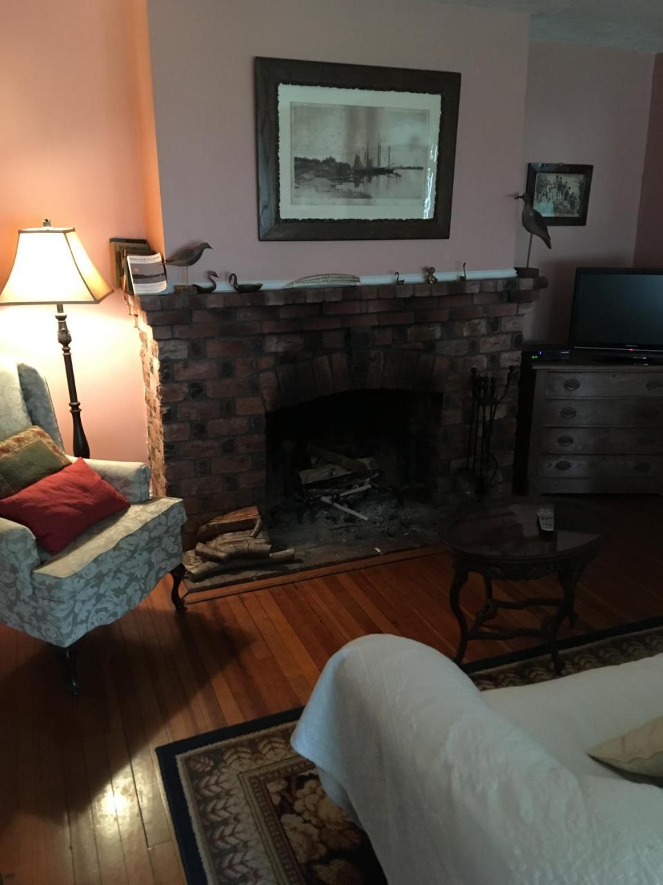 House On Chase Creek Bed & Breakfast Shelter Island Heights Eksteriør bilde